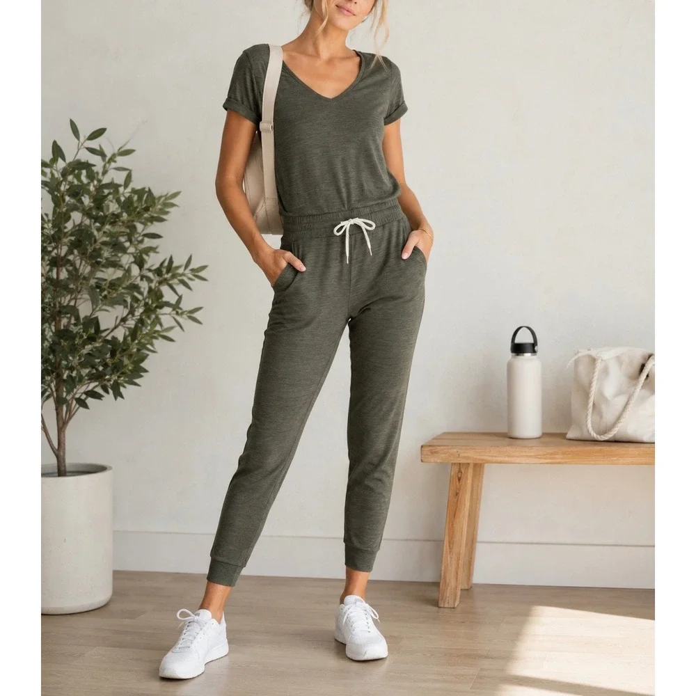 VUORI All Day Short Sleeve Jumpsuit in Heather Green VW424